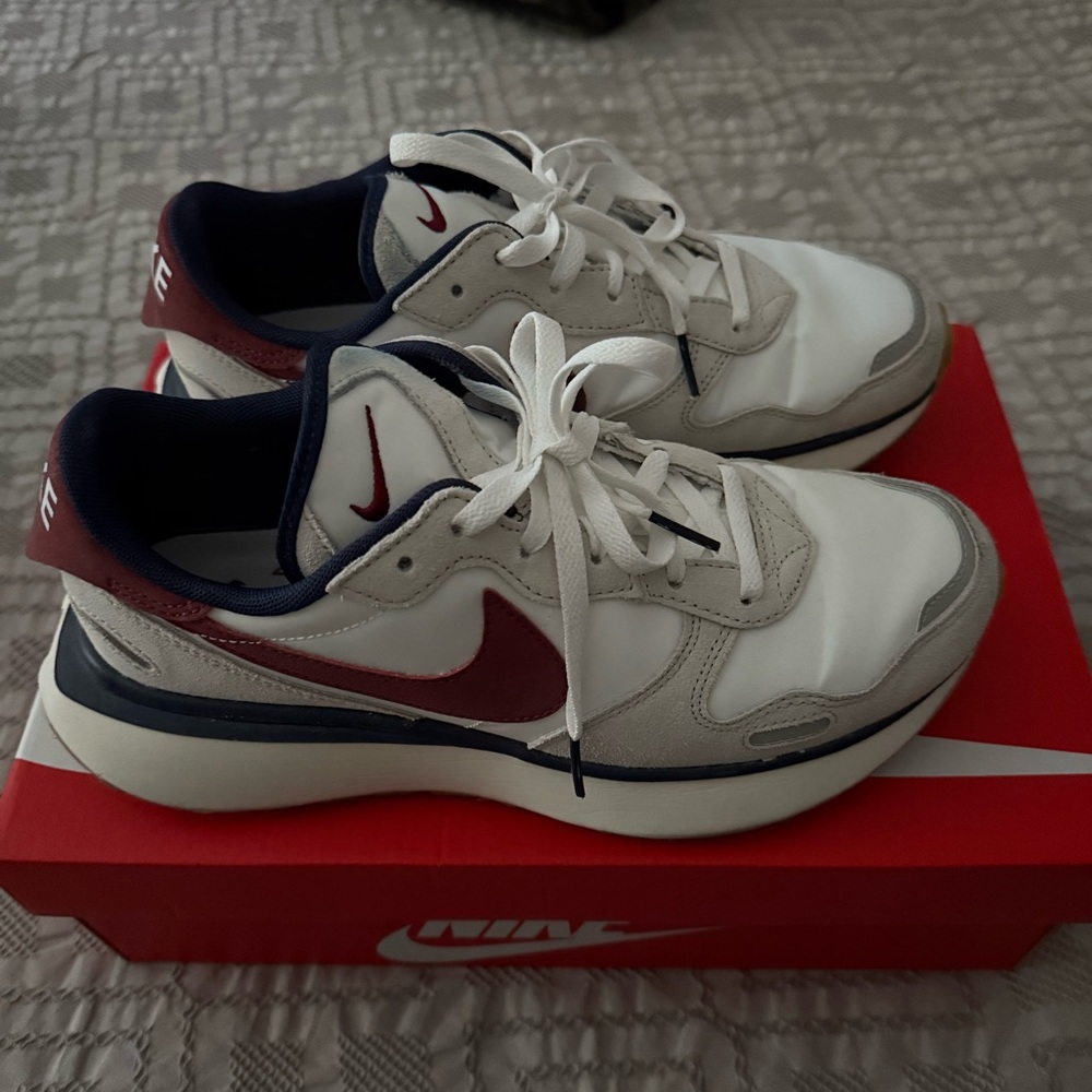 Nike Phoenix Waffle